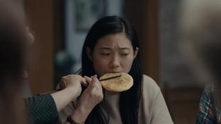 Awkwafina - The Farewell filminden bir sahne
