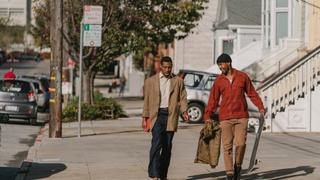 Jimmie Fails ve Jonathan Majors - The Last Black Man in San Francisco filminden bir sahne